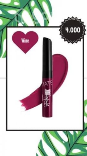 Máscaras de pestañas y labiales