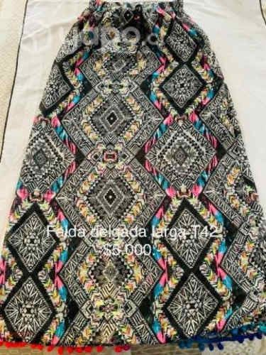 Falda larga delgada