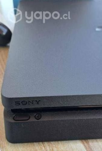 PlayStation 4 slim