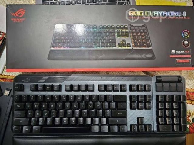 Teclado Mecanico Gamer ROG Claymore II