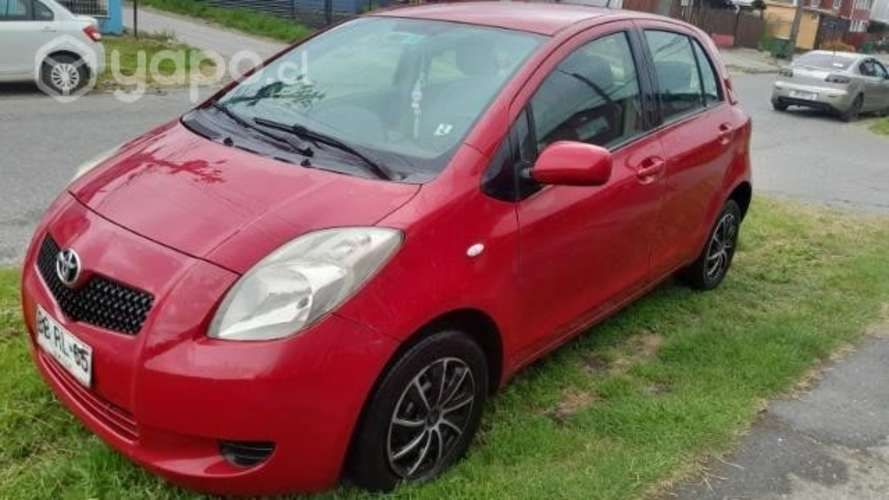 Vendo Toyota yaris 2008