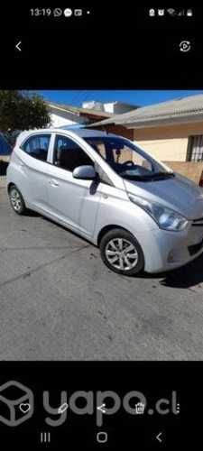Se vende Hyundai eon