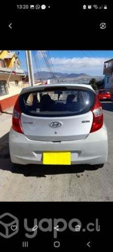 Se vende Hyundai eon