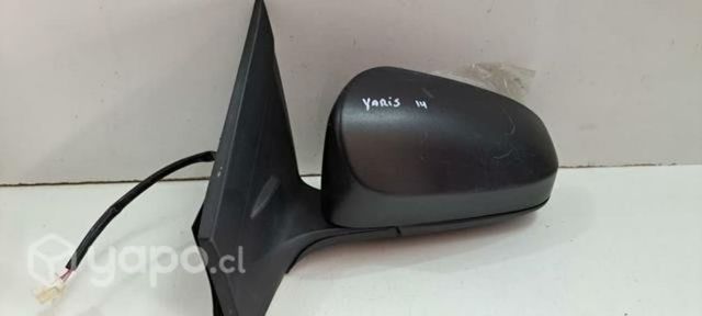 Espejo izquierdo toyota yaris 14-16