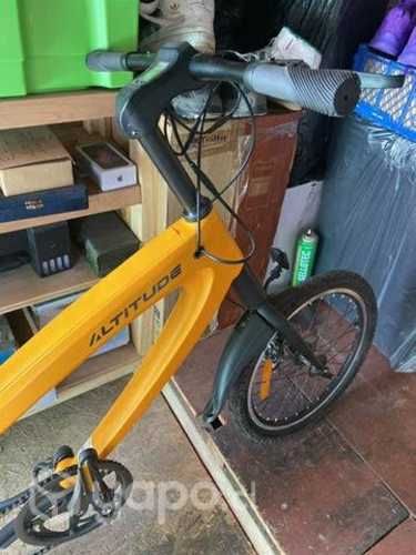 Bicicleta eléctrica Altitude S1, hasta 120 kls