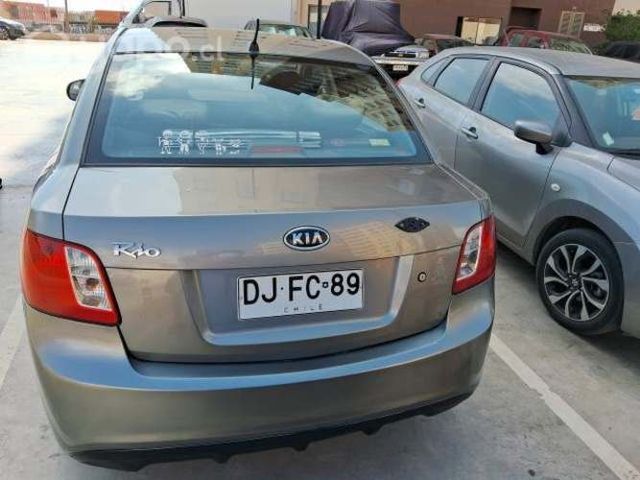 KIA MOTORS RIO