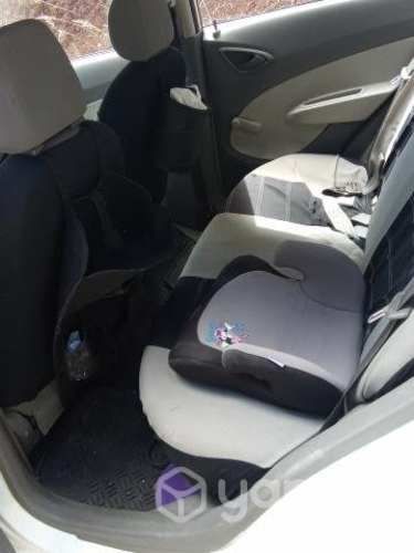 Chevrolet sail año 2011 semi full