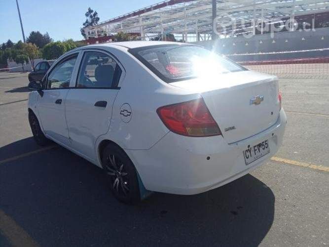 Chevrolet sail año 2011 semi full