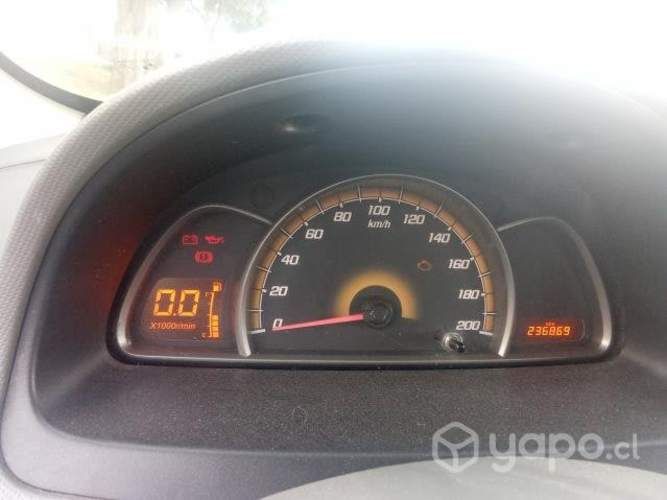 Chevrolet sail año 2011 semi full