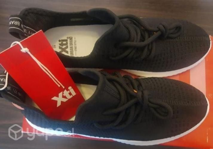 Zapatillas xti negras