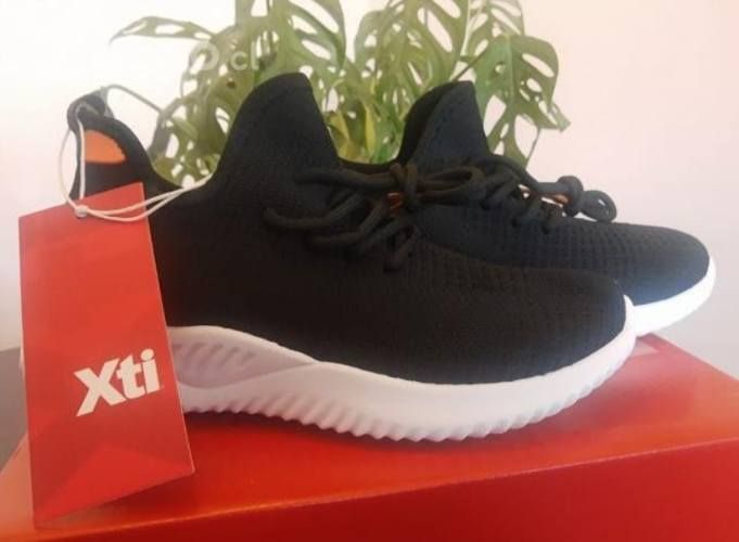 Zapatillas xti negras