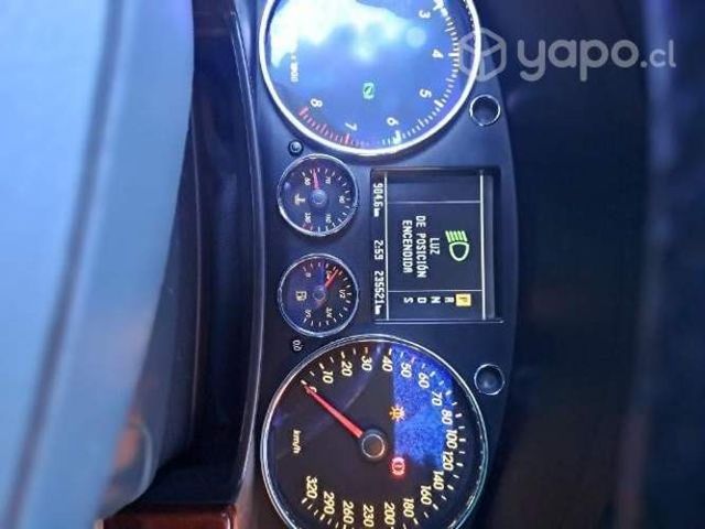 Se vende ose permuta jeep volkswagen toureg 4.2 v8