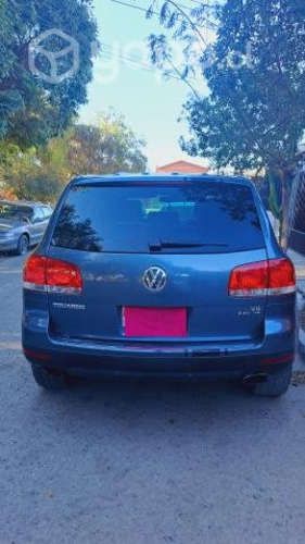 Se vende ose permuta jeep volkswagen toureg 4.2 v8