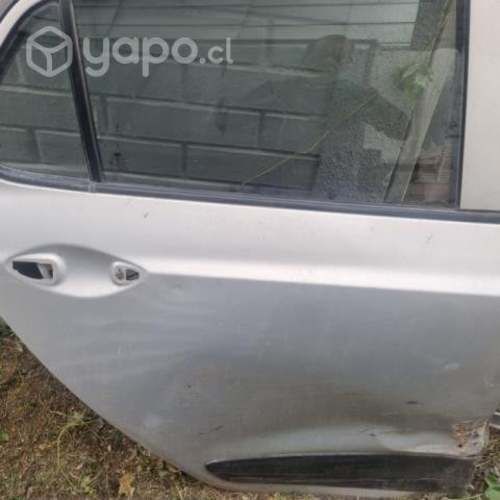 Puerta trasera derecha con vidrio grand i10