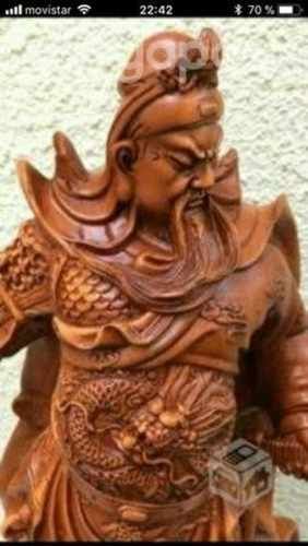 Figura china original tallada