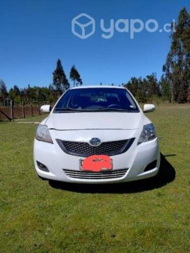 Toyota Yaris 2012