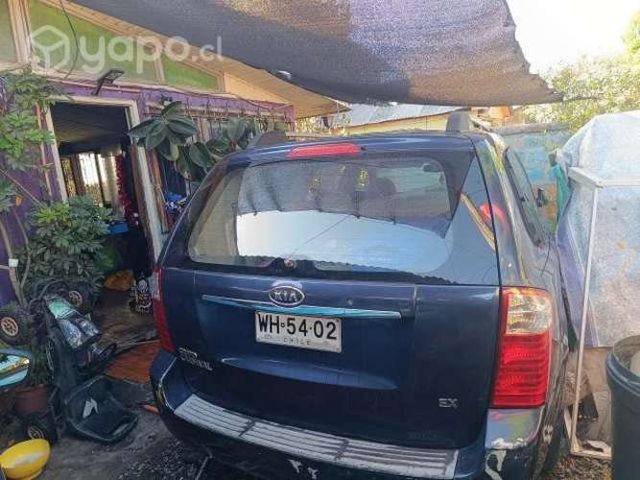 Se vende Kia Grand Carnival