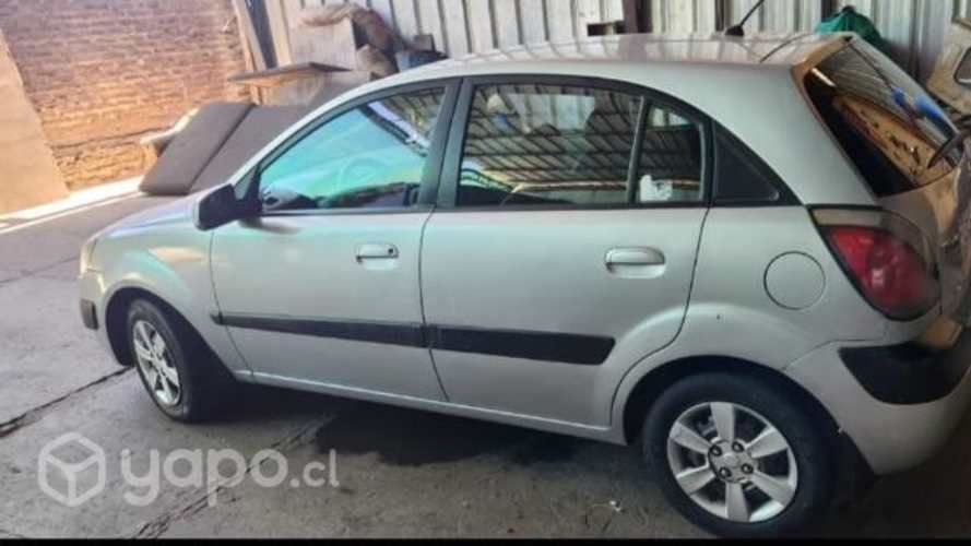 Kia río 5