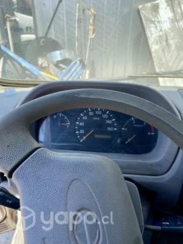 Camion hino 2011 xzu