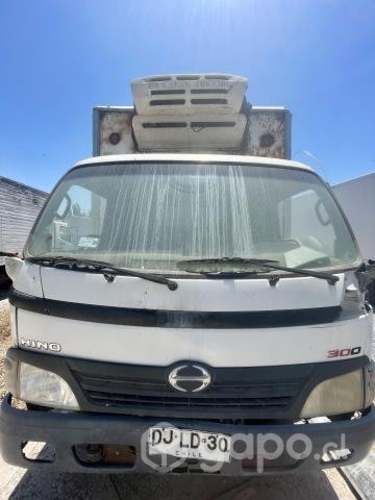 Camion hino 2011 xzu