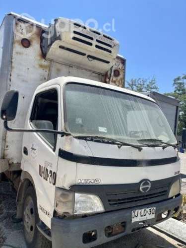 Camion hino 2011 xzu