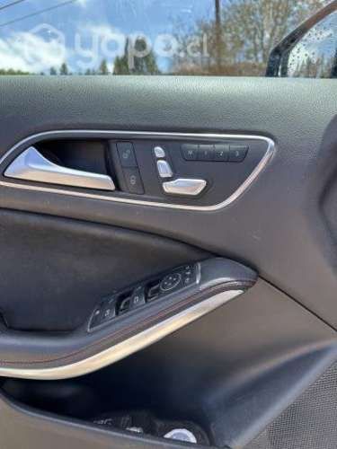 Mercedes Benz GLA 220 D diesel automático