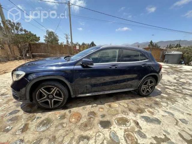 Mercedes Benz GLA 220 D diesel automático