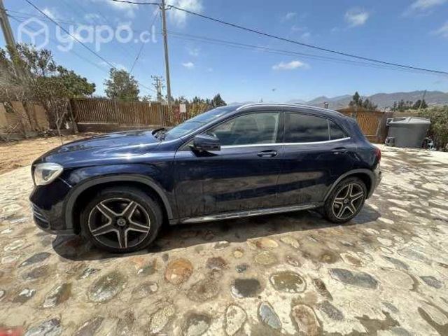 Mercedes Benz GLA 220 D diesel automático