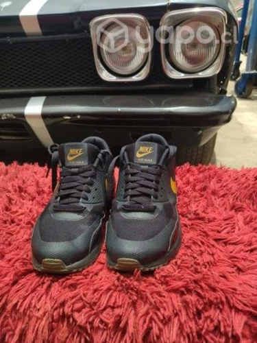 Zapatillas número 40