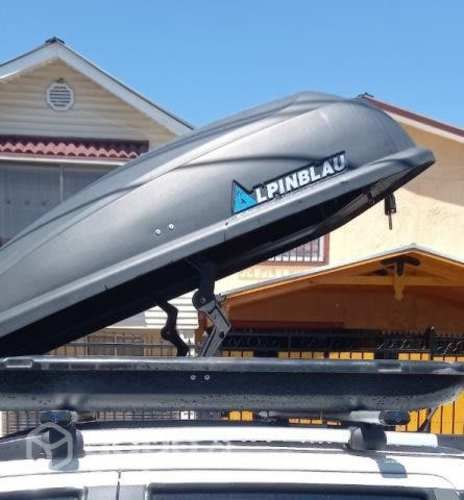 Portaequipajes 450 litros, con las barras