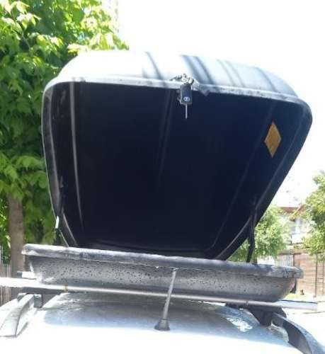 Portaequipajes 450 litros, con las barras