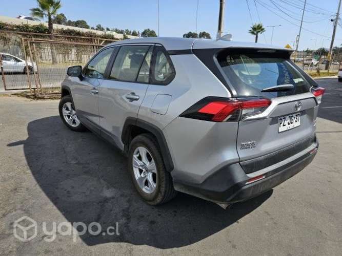 Toyota Rav4 LE 4x4 2.0