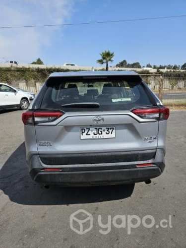 Toyota Rav4 LE 4x4 2.0