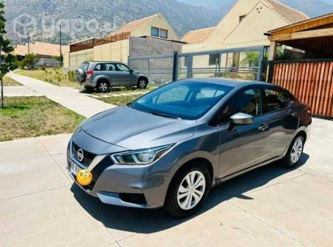 Nissan versa 2022