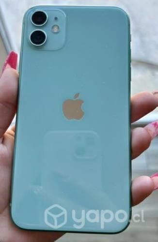 Iphone 11 con 7 carcasas a elección