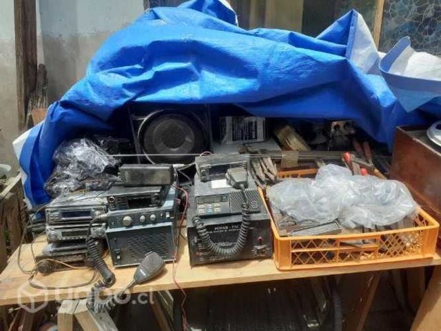 Lote radios, parlantes, DVD, entre otros