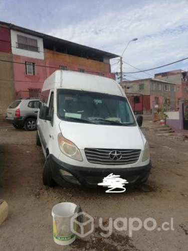 Furgon marca JAC