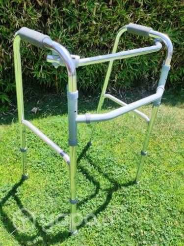 Andador en excelente estado