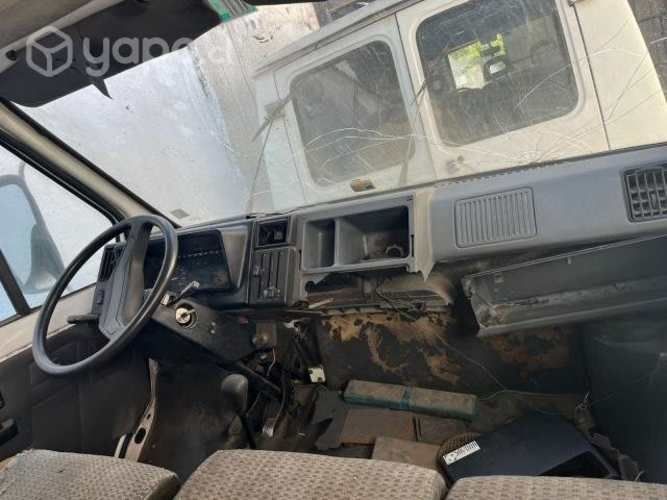 Se vende furgon renault ta 1c