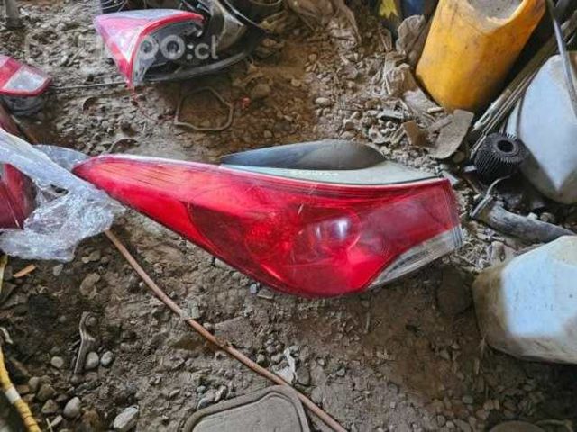 Foco trasero hyundai elantra 2014