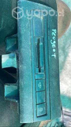 Moldura Peugeot 5008