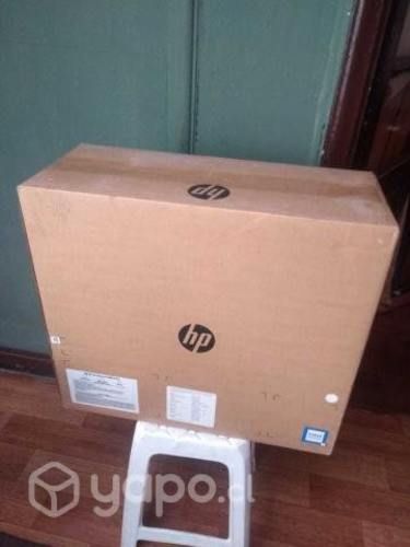 Computador nuevo de paquete