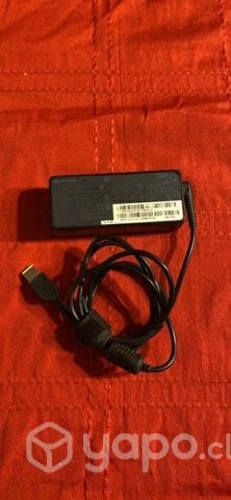 Cargador lenovo punta cuadrada 3.25a 20v