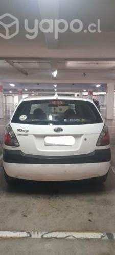Kia Rio 5 año 2010 Full