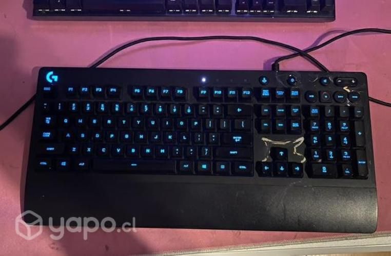 Teclado Gamer Logitech G213