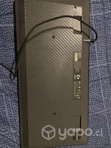 Teclado Gamer Logitech G213