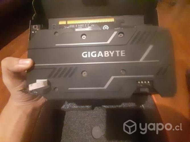 Rx 5500 xt (casi nueva, con caja, precio negociabl