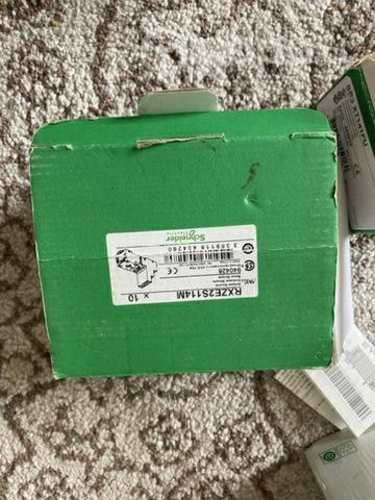 Material eléctrico zelio nuevo en sus cajas