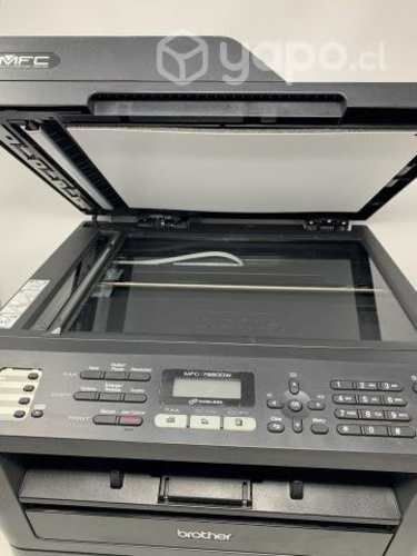 Impresora Laser Multifunción Brother