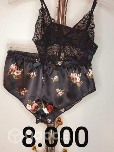 Pijamas y conjunto nuevos